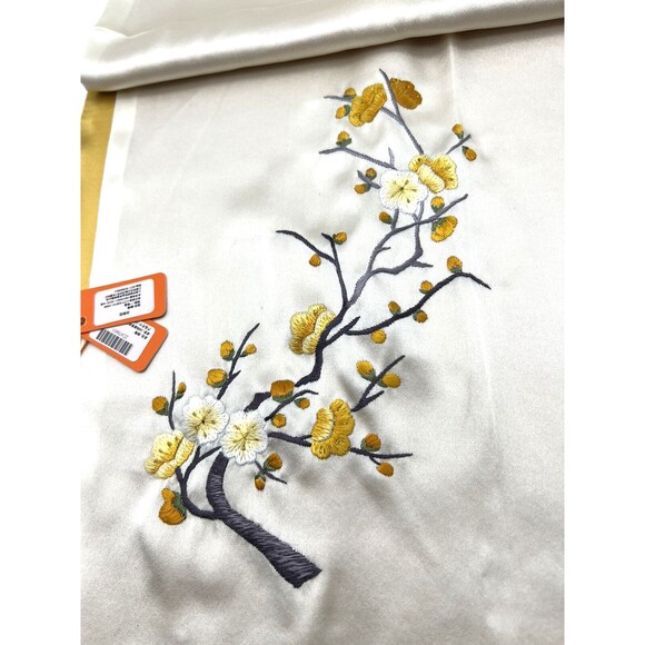 Suzhou Hand-Embroidered Floral Branch 100% Mulberry Silk Scarf Wrap Chinese Read - Picture 4 of 6